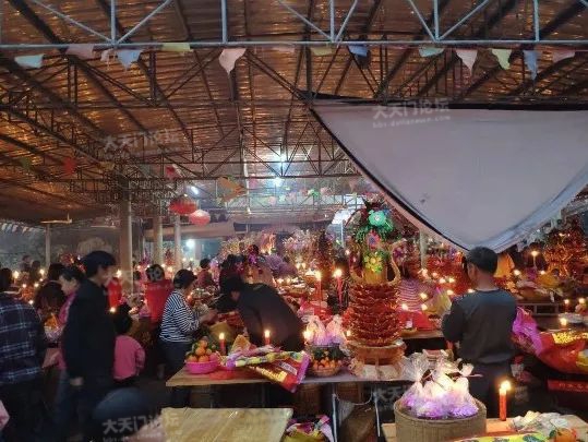 后吴村大型祭拜现场