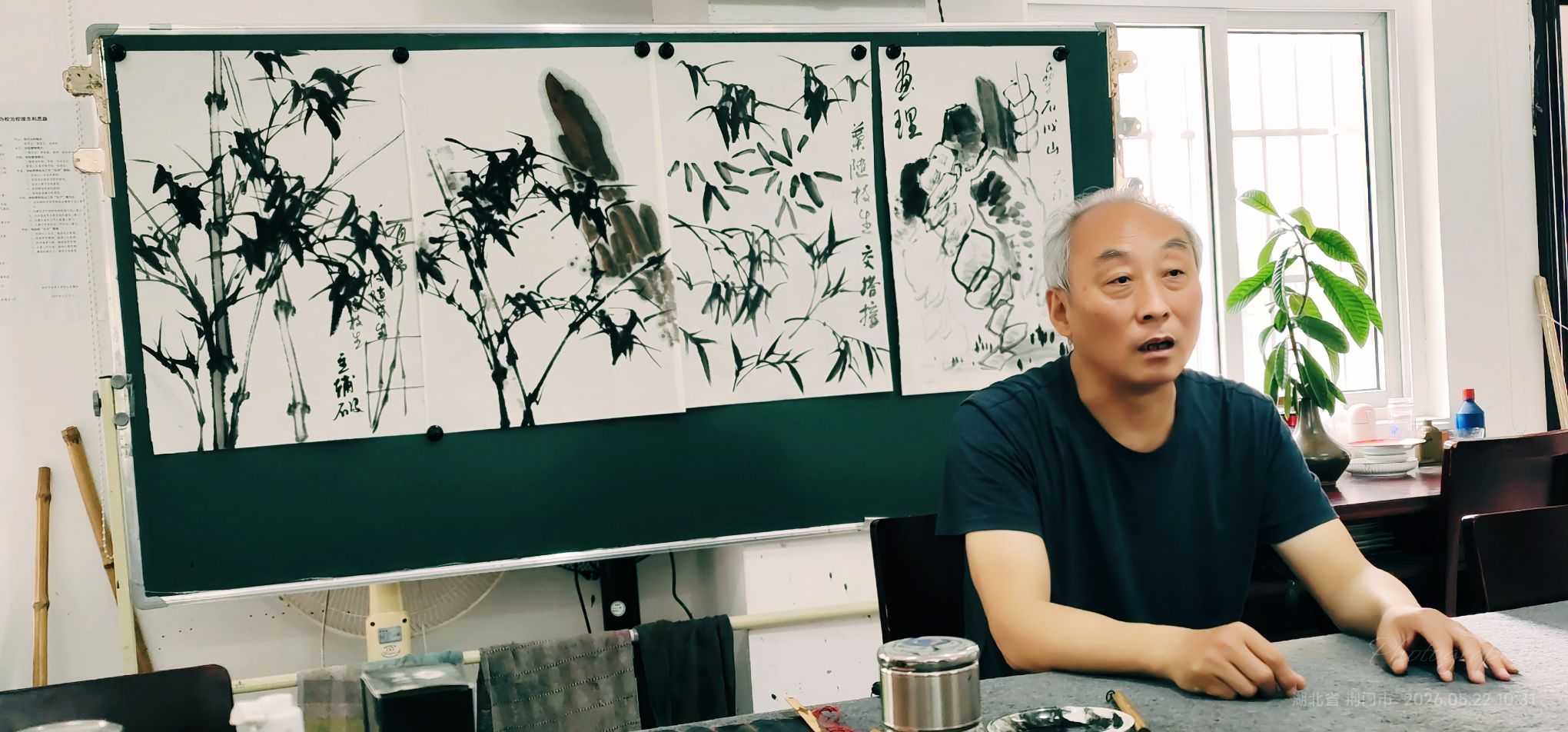 龚云飞老师是钟祥美术家协会副主席